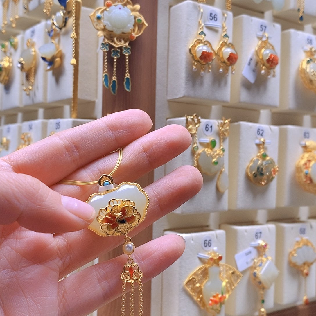 和田玉颈饰银S925镶嵌