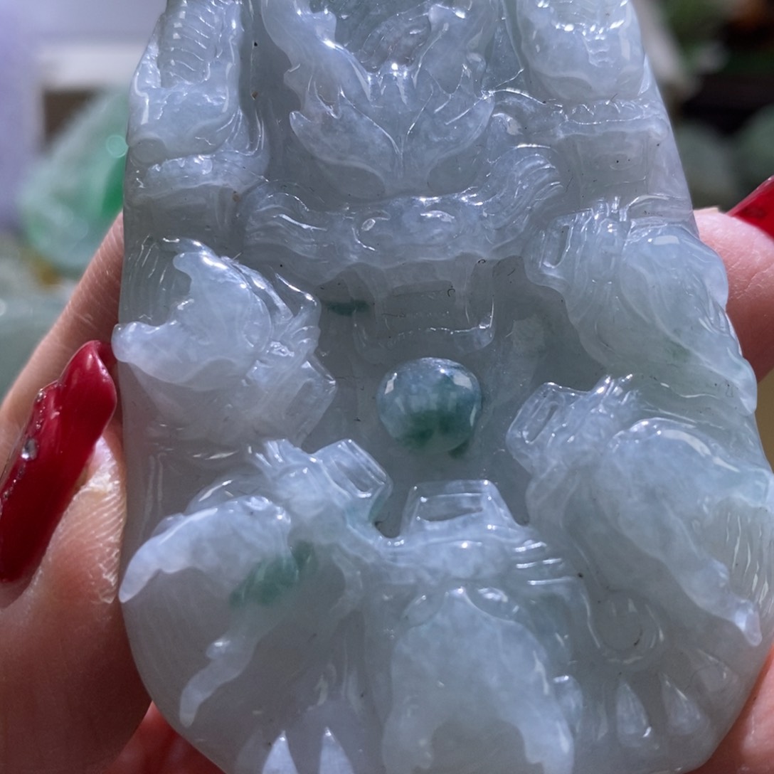 【闪购商品】翡翠颈饰未镶嵌龙牌