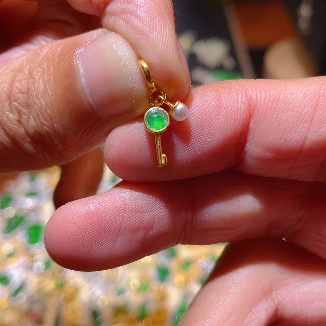 翡翠吊坠(不含链)银S925镶嵌