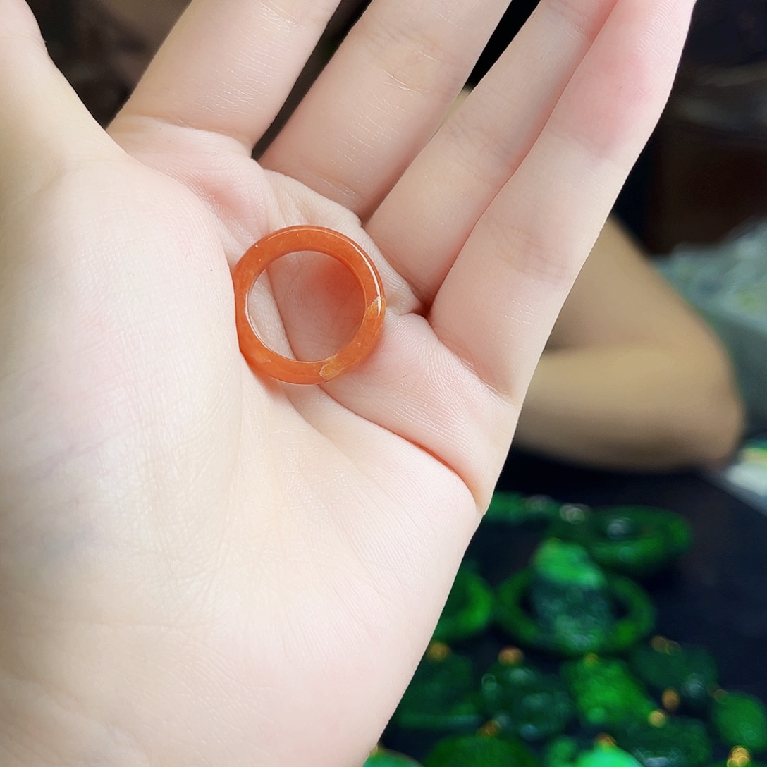 颈饰未镶嵌翡翠多样性