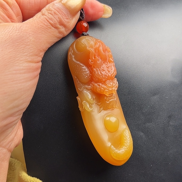 石***转石英岩玉未镶嵌黄蜡石挂件