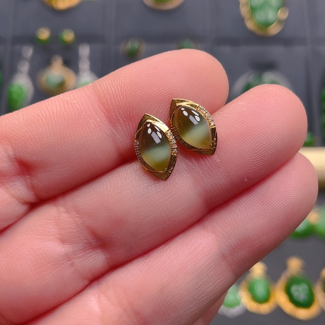 和田玉耳饰18K金镶嵌1980