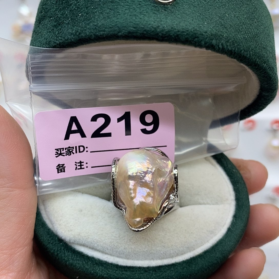颈饰未镶嵌淡水珍珠