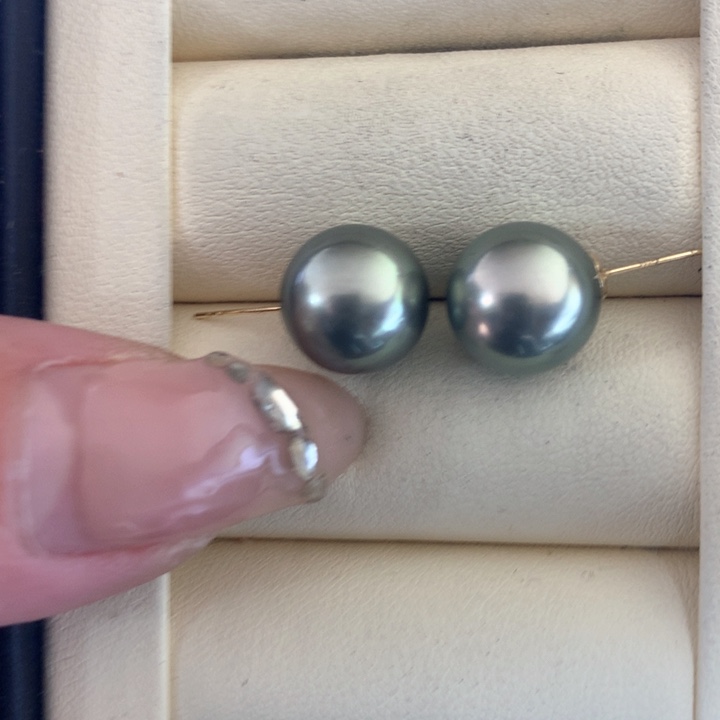 18K金镶嵌耳饰海水珍珠