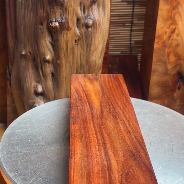 万***法大叶紫檀（黑酸枝木类）