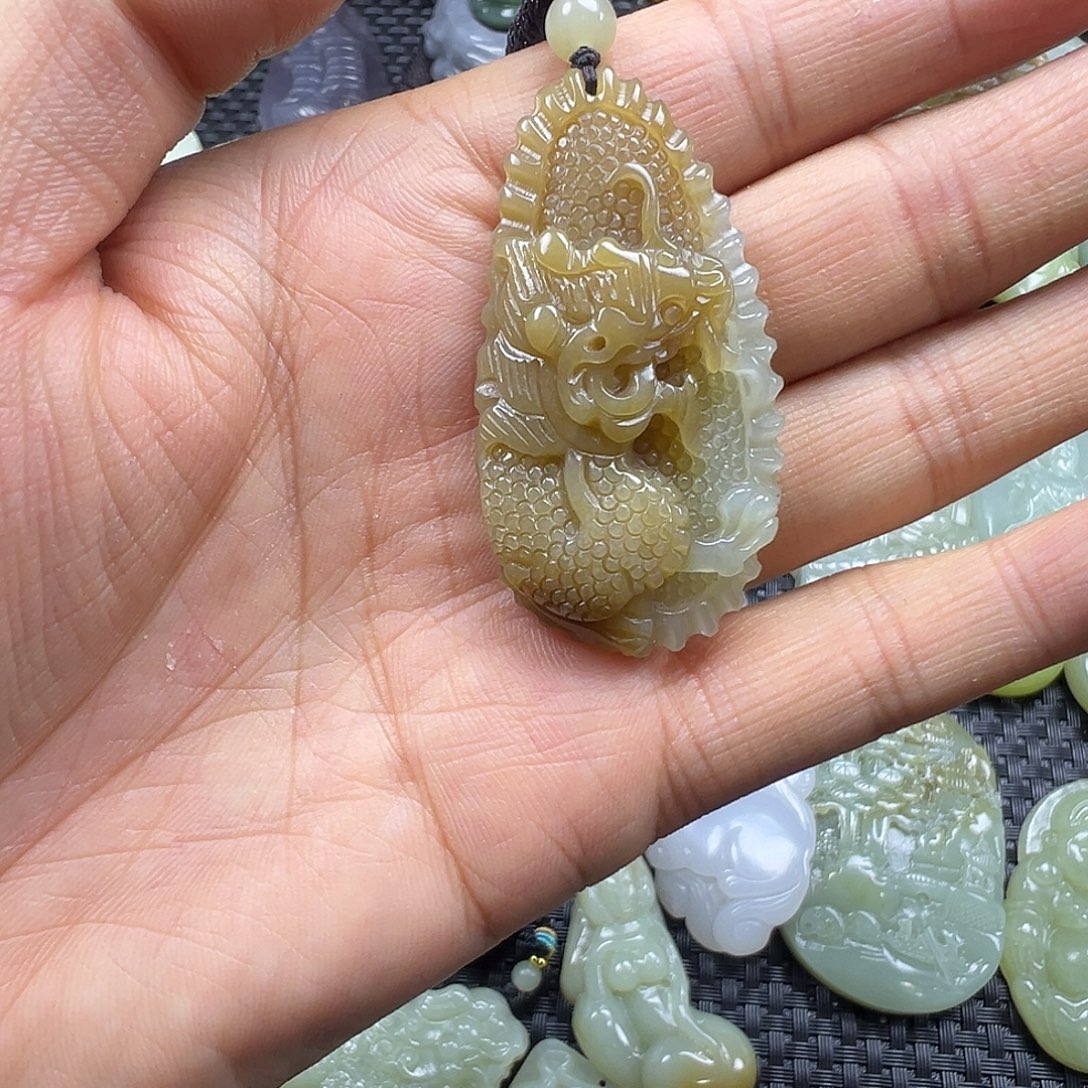 和田玉未镶嵌吊坠(不含链)卡49