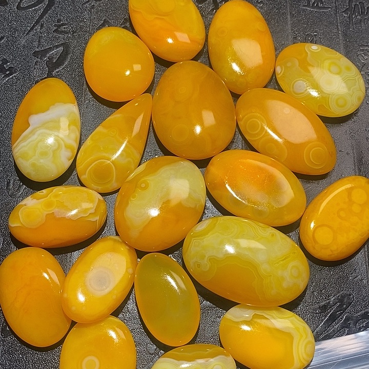 强***敌玛瑙/玉髓合金颈饰