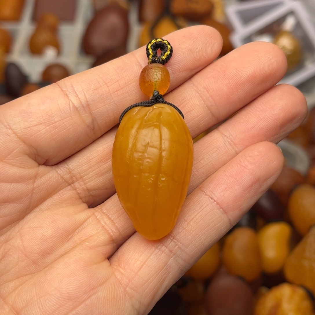琥珀裸石未镶嵌天然蜜蜡吊坠