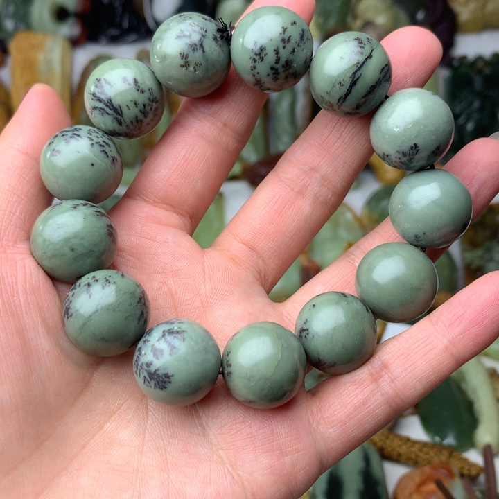 透闪石质玉手串未镶嵌