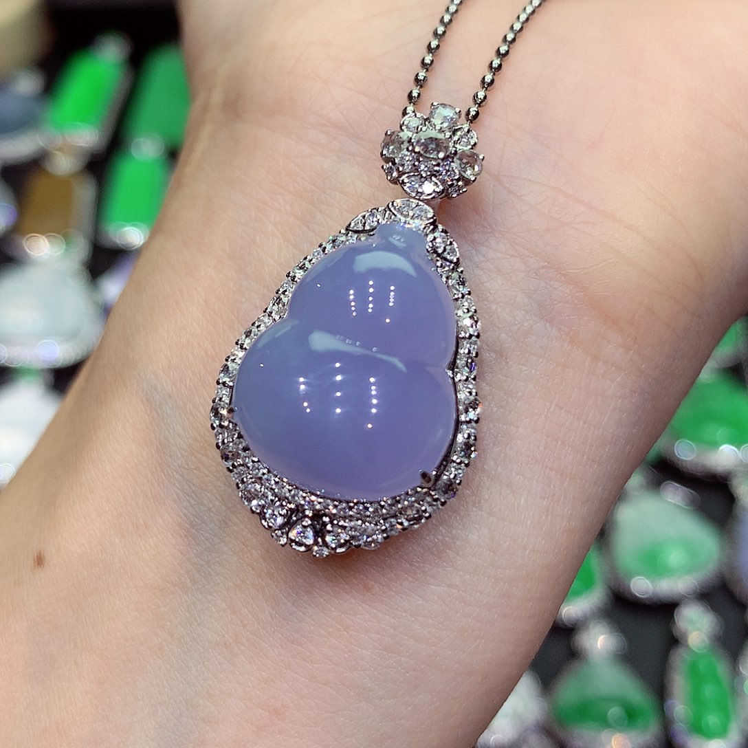 翡翠18K金镶嵌吊坠(赠链)