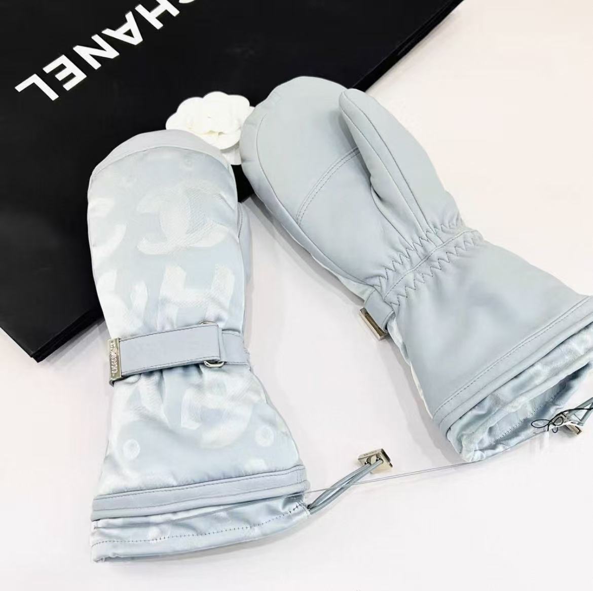 未使用 Chanel/香奈儿 蔚蓝/滑雪手套/S码/QZ1024A998