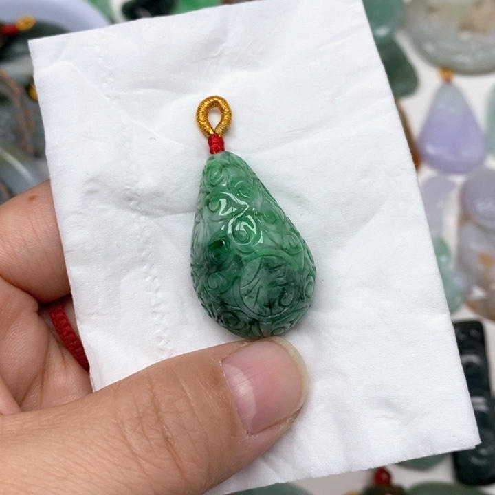 翡翠未镶嵌颈饰22