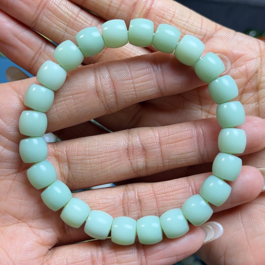 和田玉手串卡918K金镶嵌?