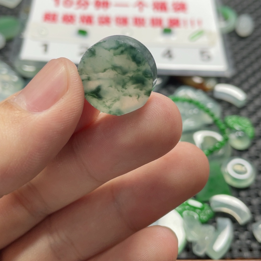 定制翡翠未镶嵌小***g翡翠