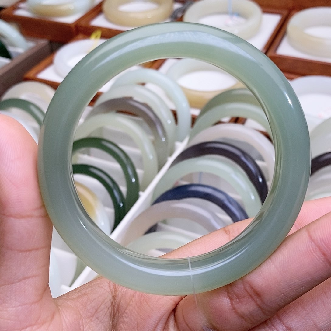 和田玉手镯未镶嵌和田玉手镯59.8