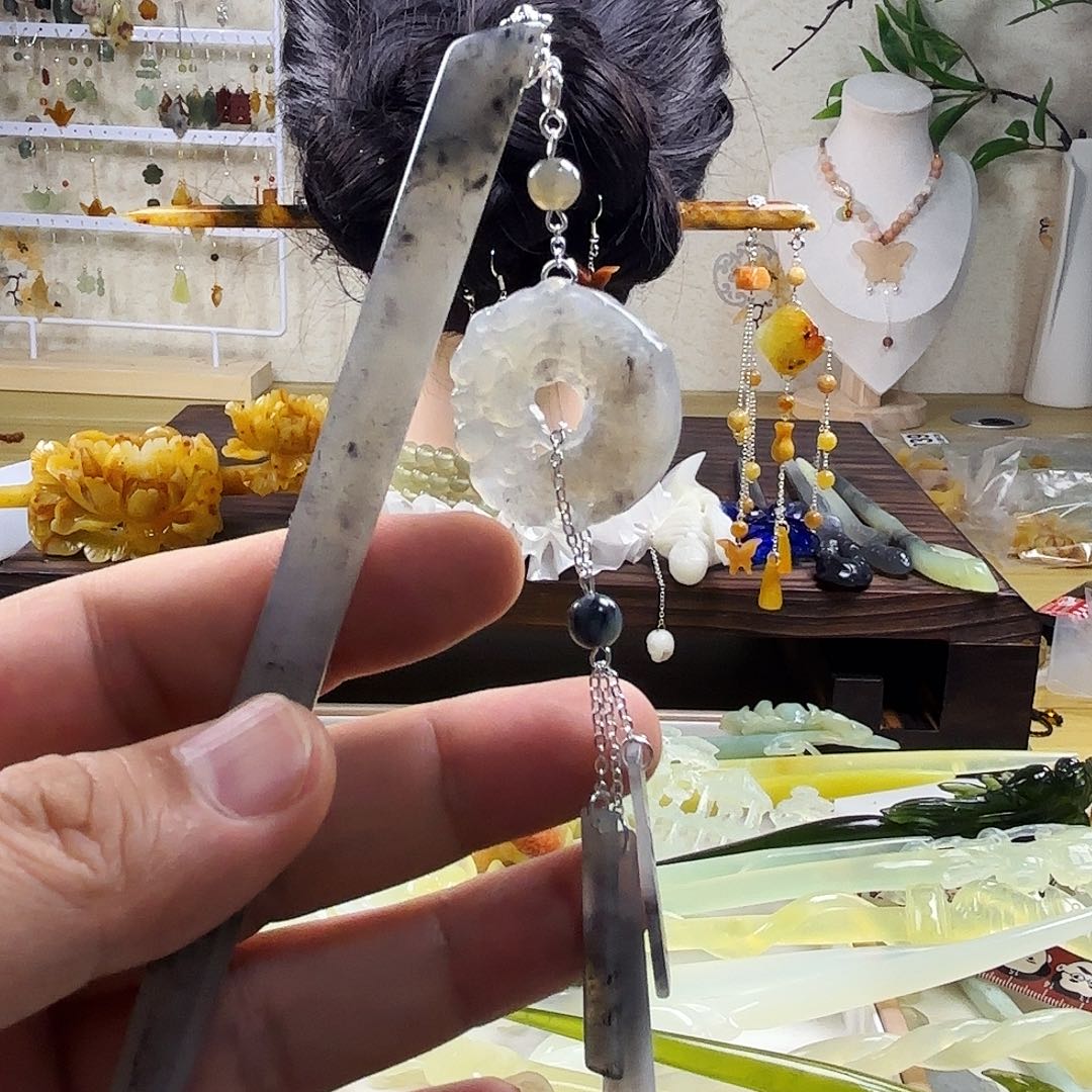 蛇纹石玉发饰合金