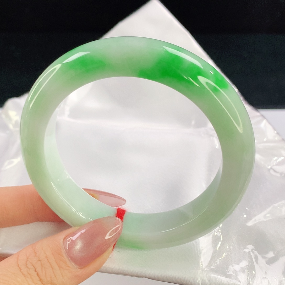 翡翠手镯未镶嵌213翡翠