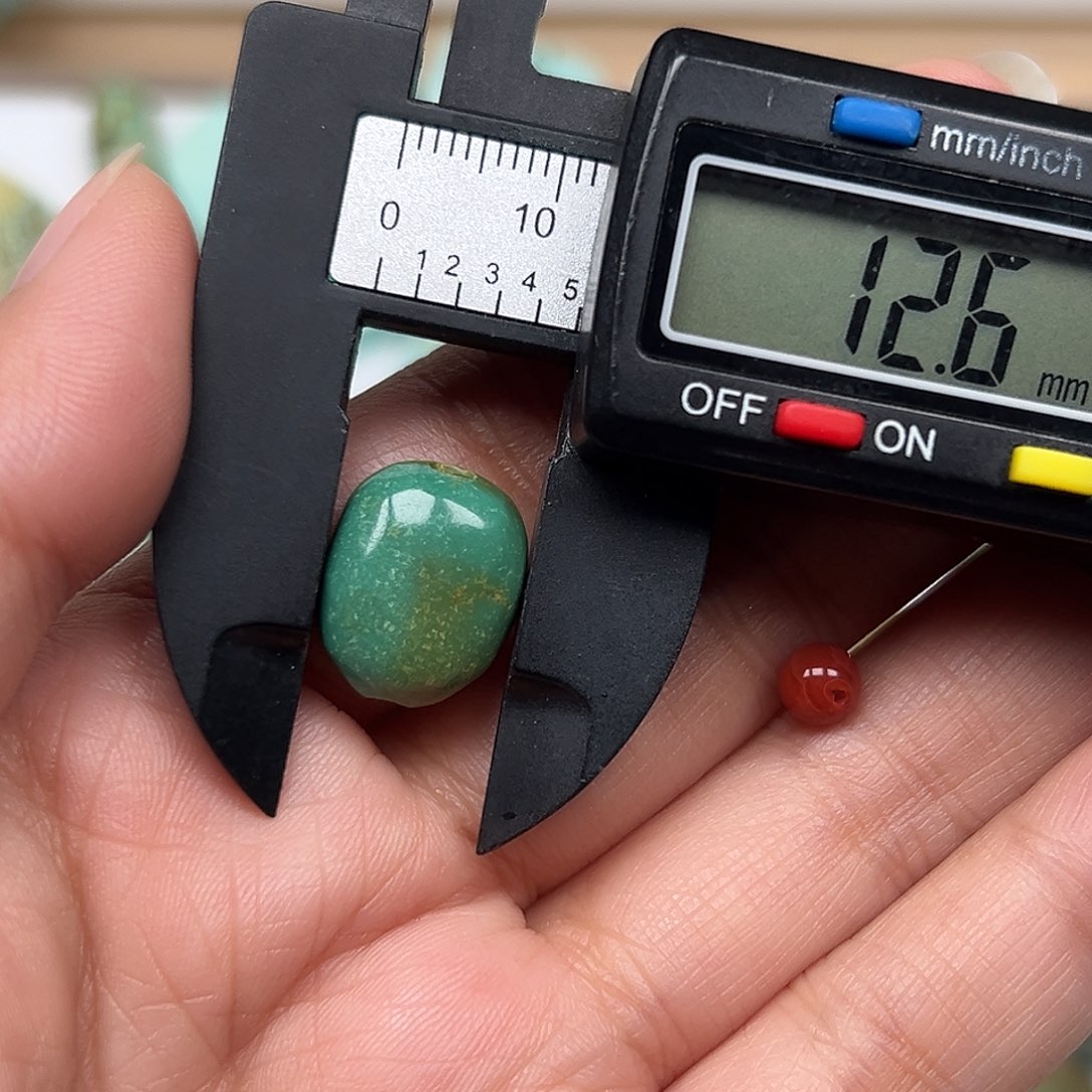 南红玛瑙未镶嵌珠宝奇石