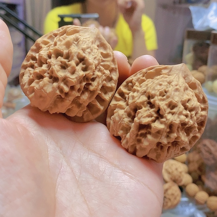 【闪购商品】文玩核桃把件47麒麟纹官帽