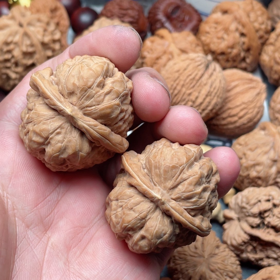 文玩核桃把件G****y蛤蟆头