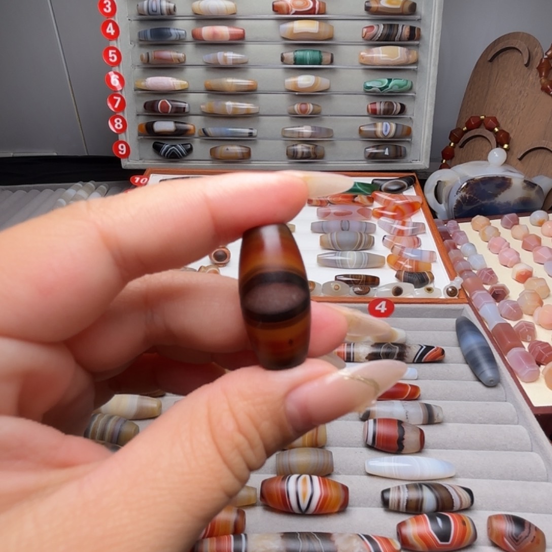 日***子玛瑙/玉髓合金颈饰