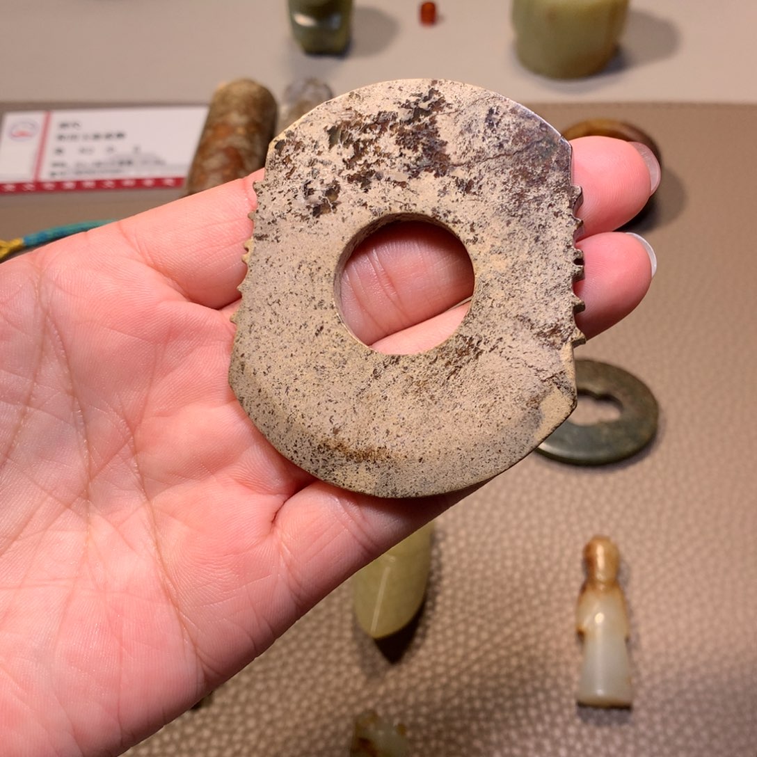 和田玉（糖玉）颈饰未镶嵌石**！