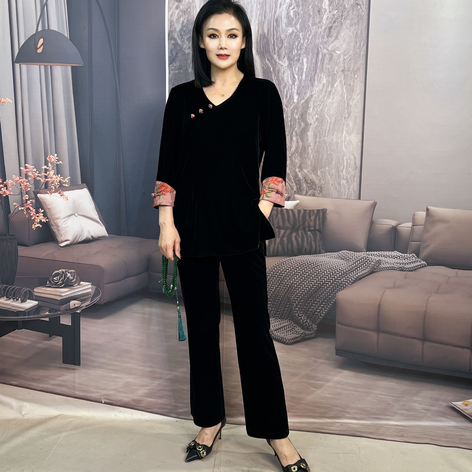 【宝藏衣橱上新】中式婉约时尚国风v领气质女士显瘦私服上衣