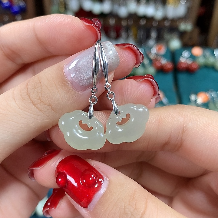 和田玉银S925镶嵌耳饰平安锁15*11+左右