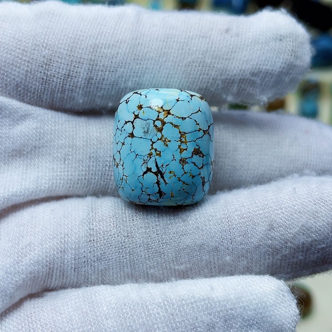 绿松石颈饰未镶嵌