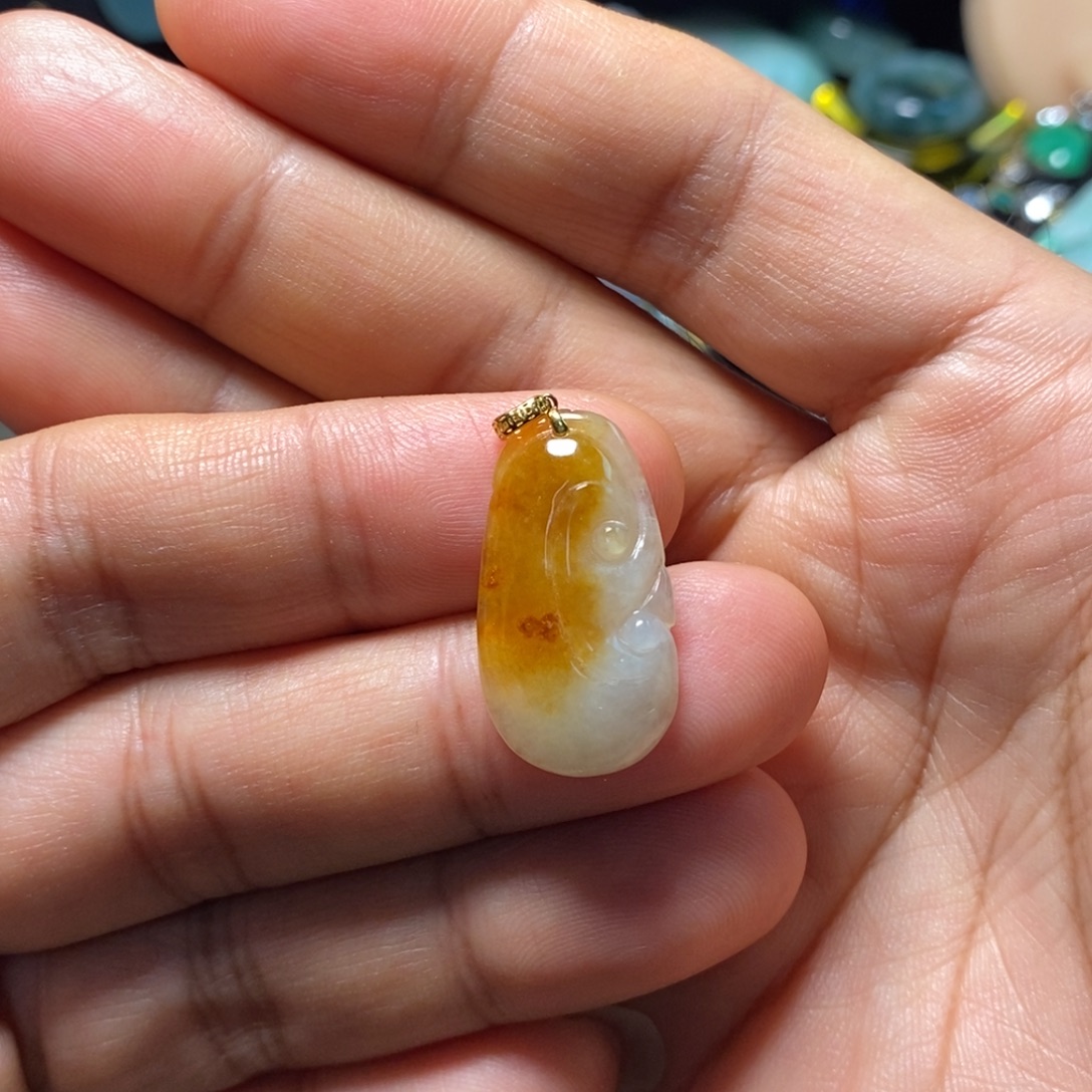 翡翠18K金镶嵌颈饰天然缅甸翡翠A货如意吊坠