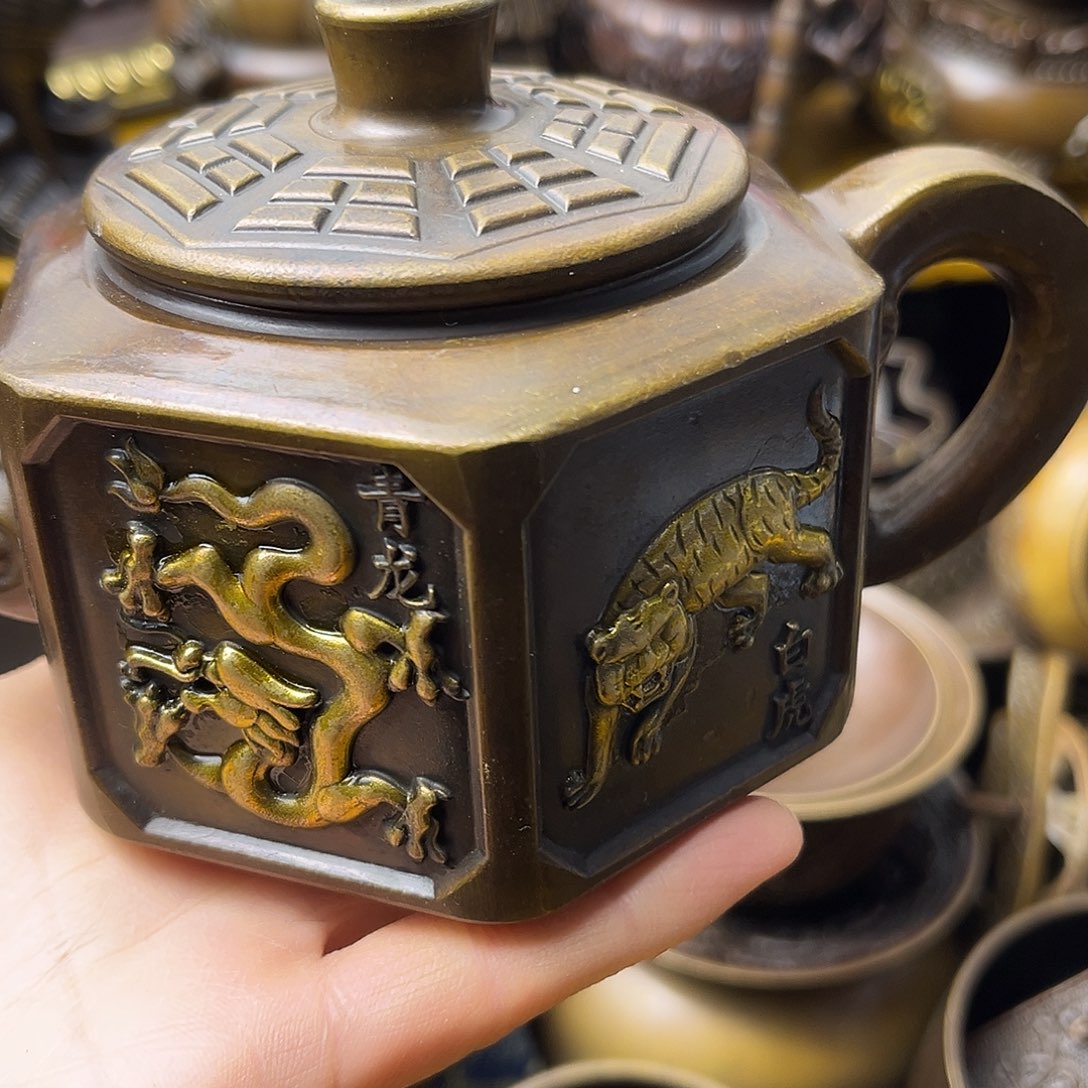 原矿风磨铜精雕摆件 