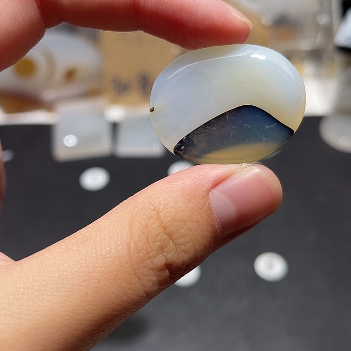 玛瑙/玉髓颈饰未镶嵌