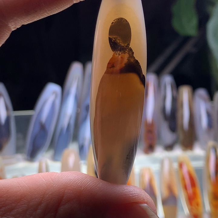 玛瑙/玉髓颈饰未镶嵌108