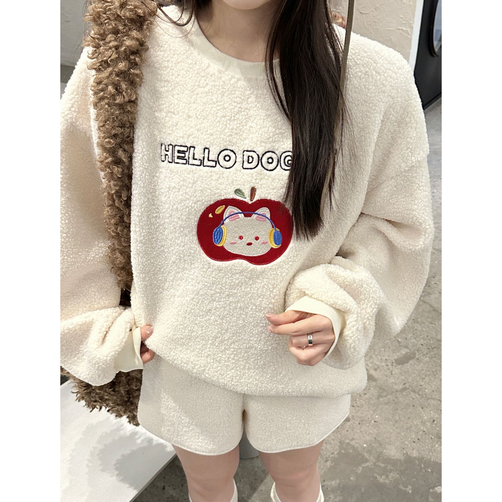 晶咕【暖绒甜宠】韩版减龄糕糕毛可爱小猫卫衣+短裤