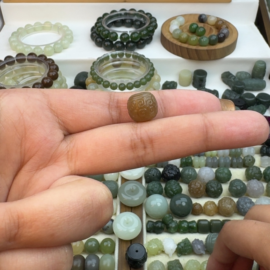 麦***调和田玉未镶嵌珠宝半成品和田玉回纹11-12