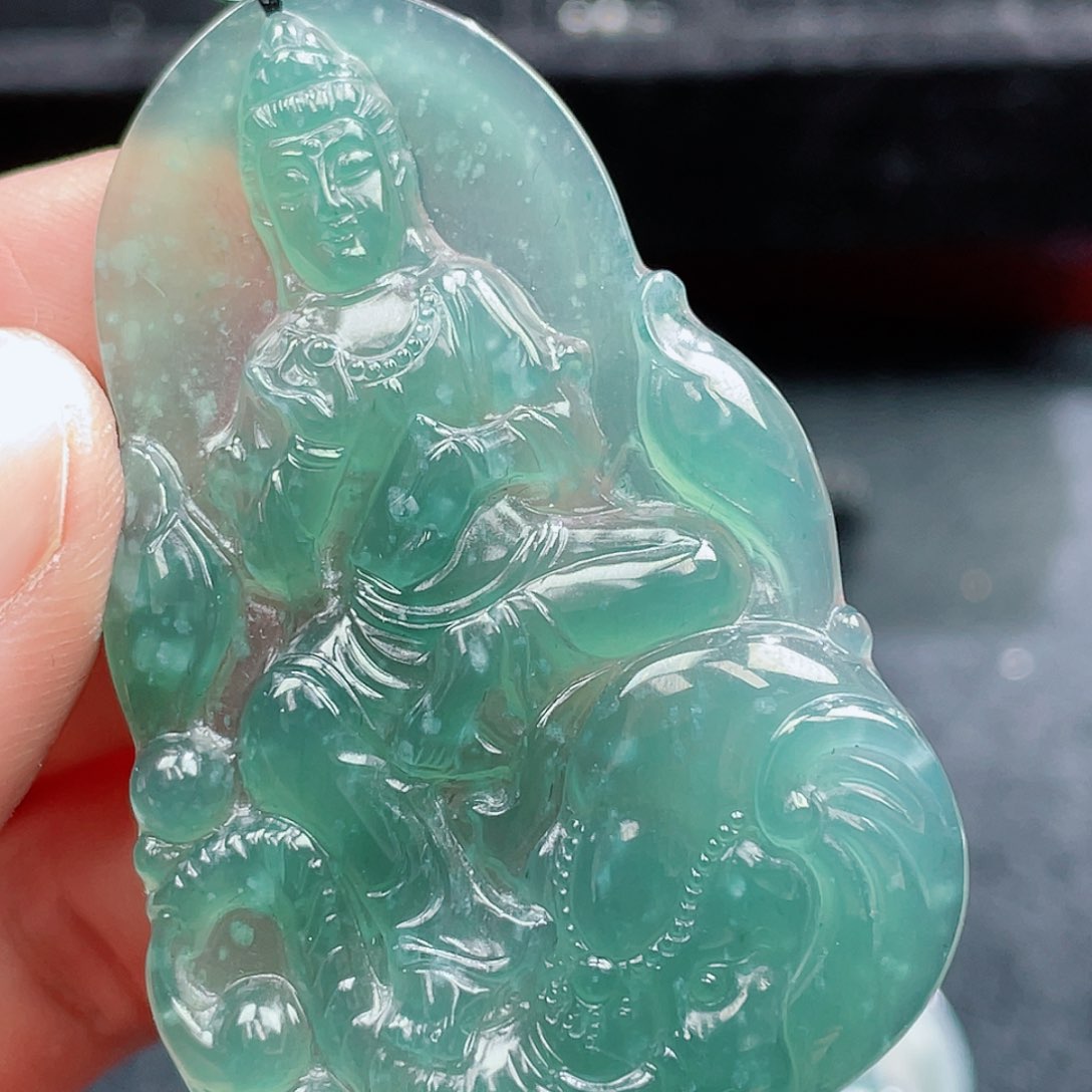 翡翠颈饰未镶嵌84，