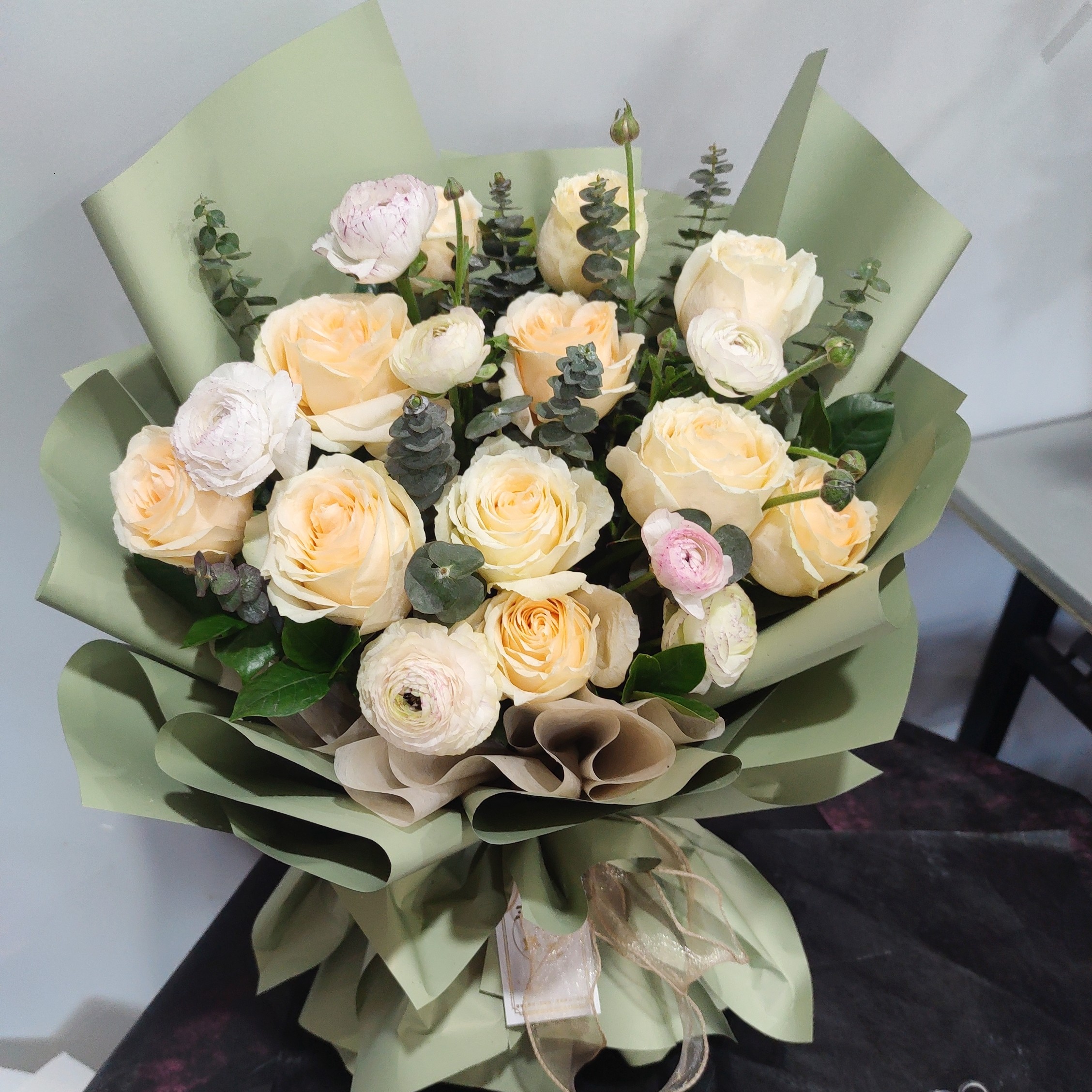 香槟玫瑰➕洋牡丹