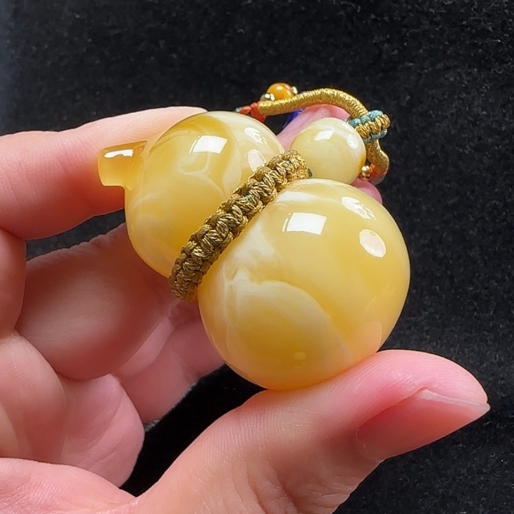 未镶嵌蜜蜡珠宝奇石