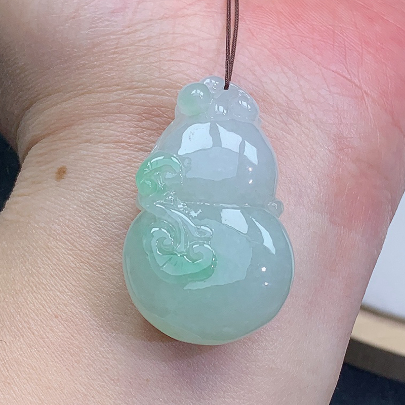 精雕 飘绿 葫芦 吊坠 挂坠 20.77g 缅甸天然A货翡翠玉石