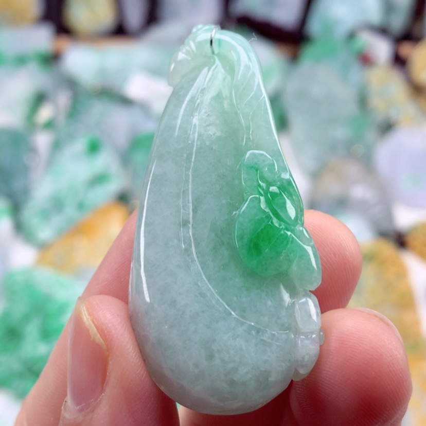 【闪购商品】翡翠吊坠(不含链)未镶嵌