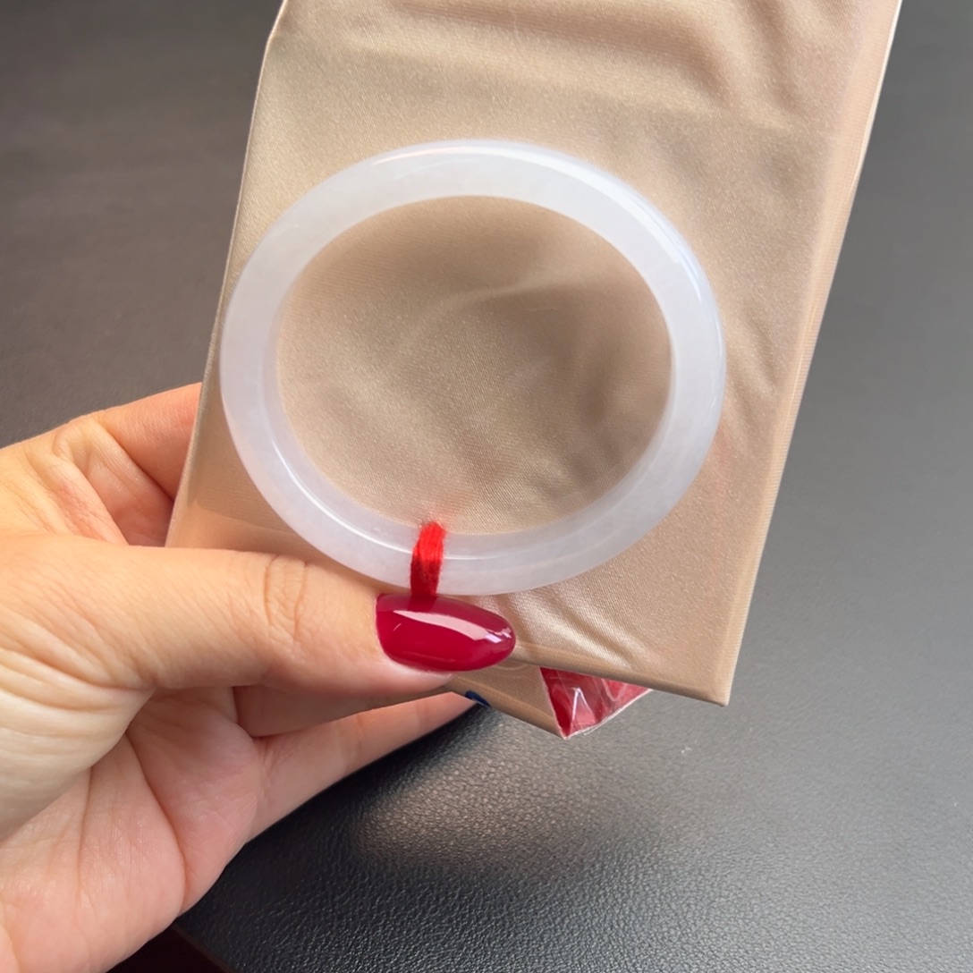 翡翠未镶嵌手镯52贵