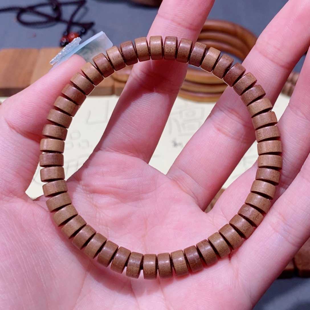 檀香木其他0.4x0.7 全品 檀香