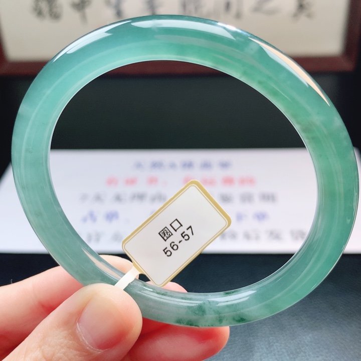 翡翠未镶嵌手镯翡翠手镯126