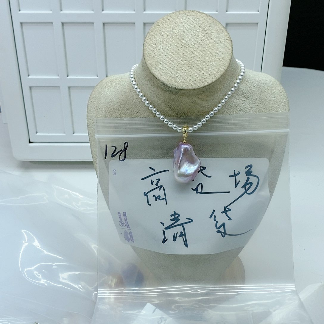 淡水珍珠颈饰合金