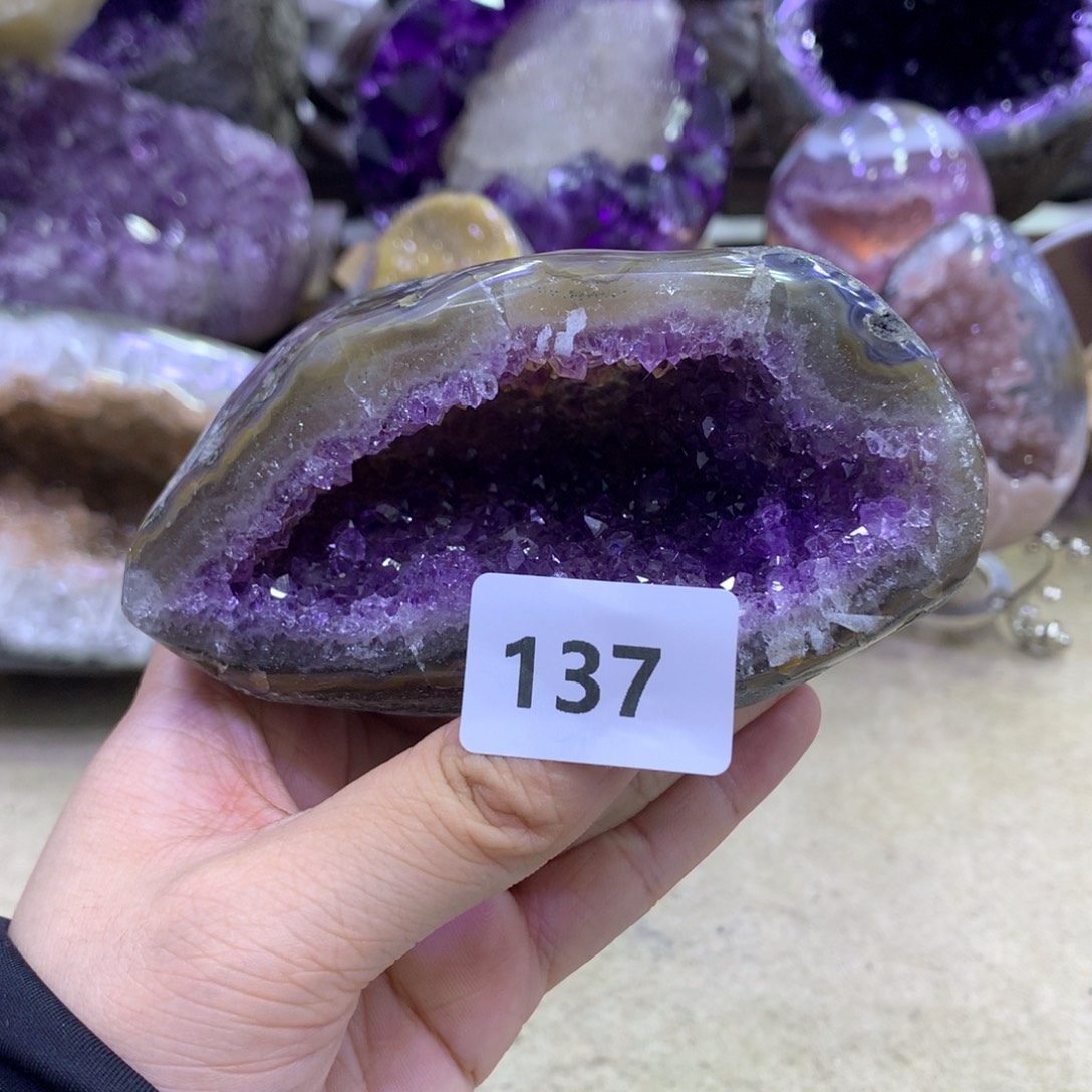 紫晶大型摆件（非配饰）未镶嵌