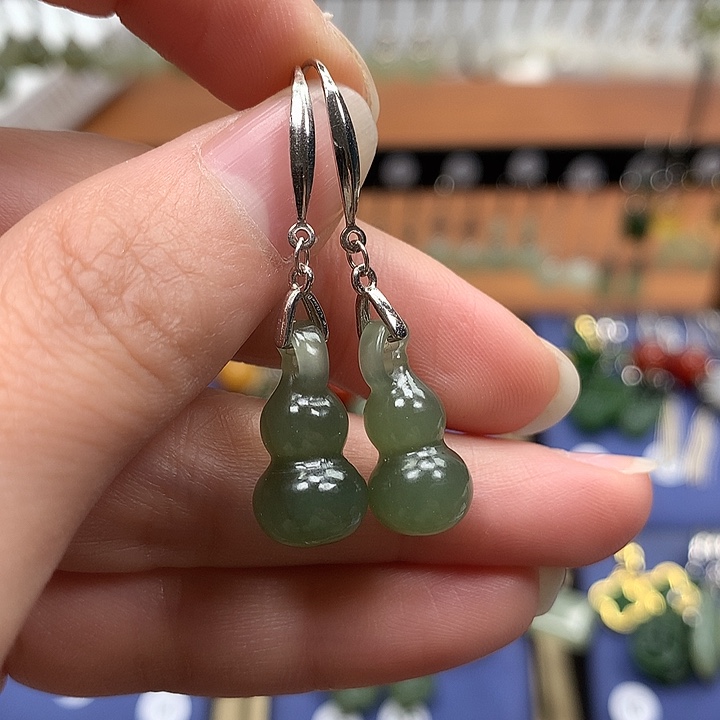 和田玉银S925镶嵌耳饰葫芦18左右湖水绿