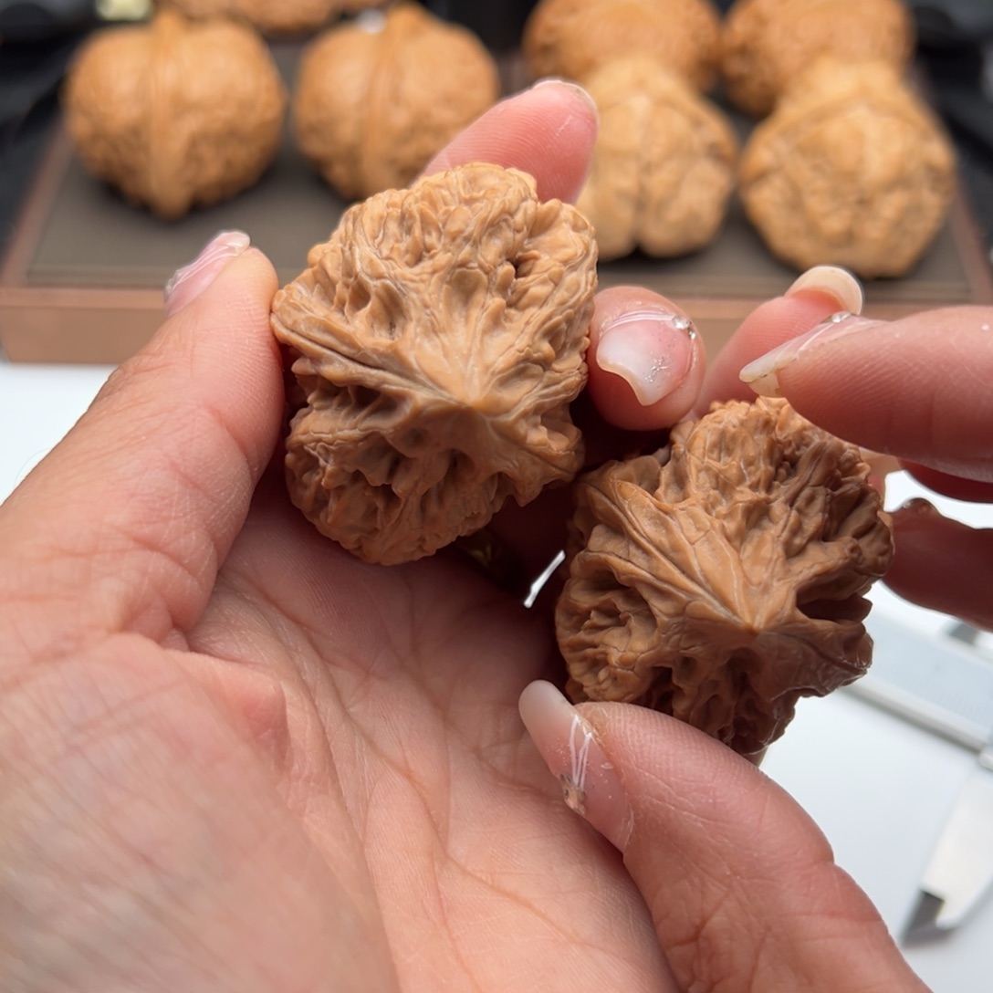 文玩核桃把件火苗