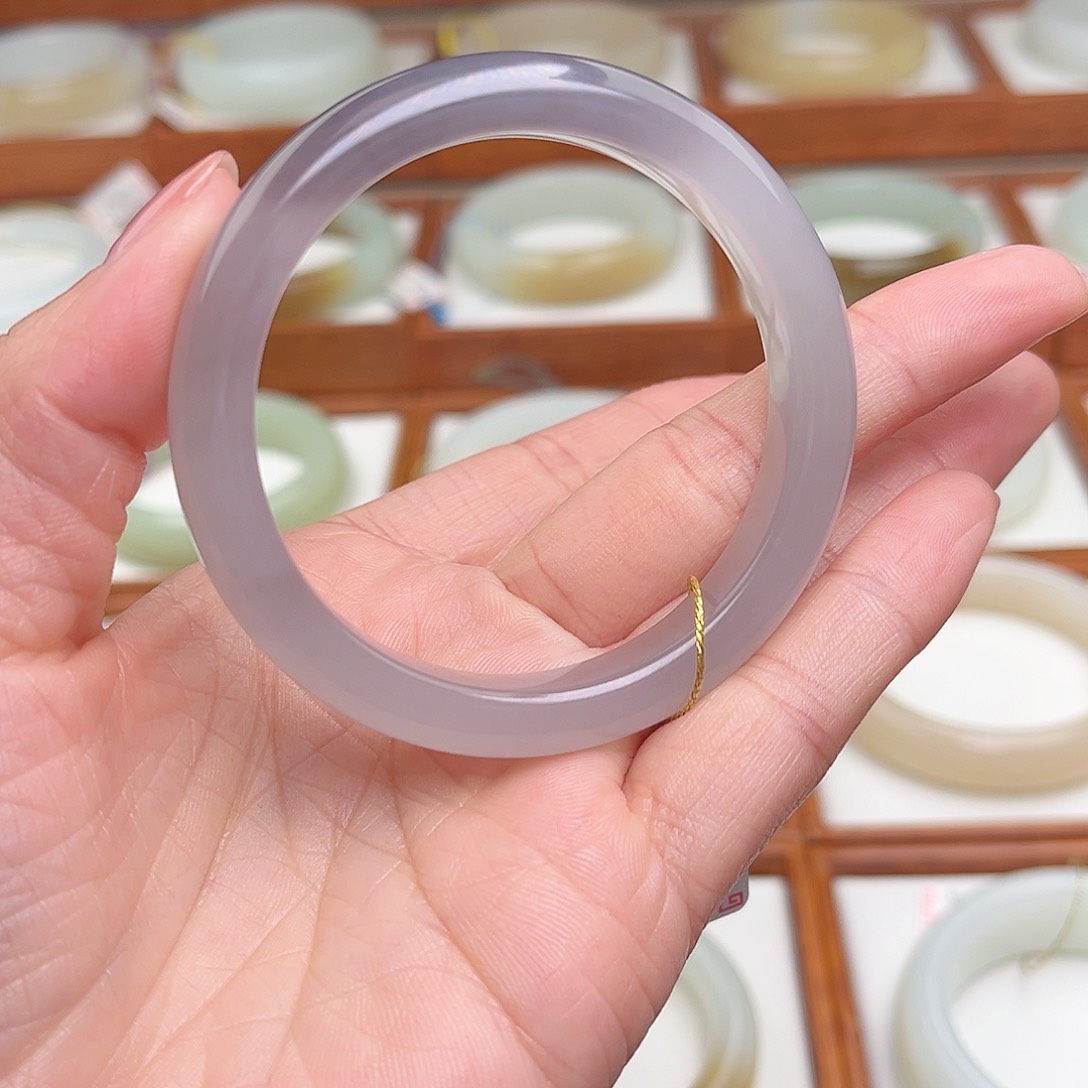 和田玉手镯未镶嵌52