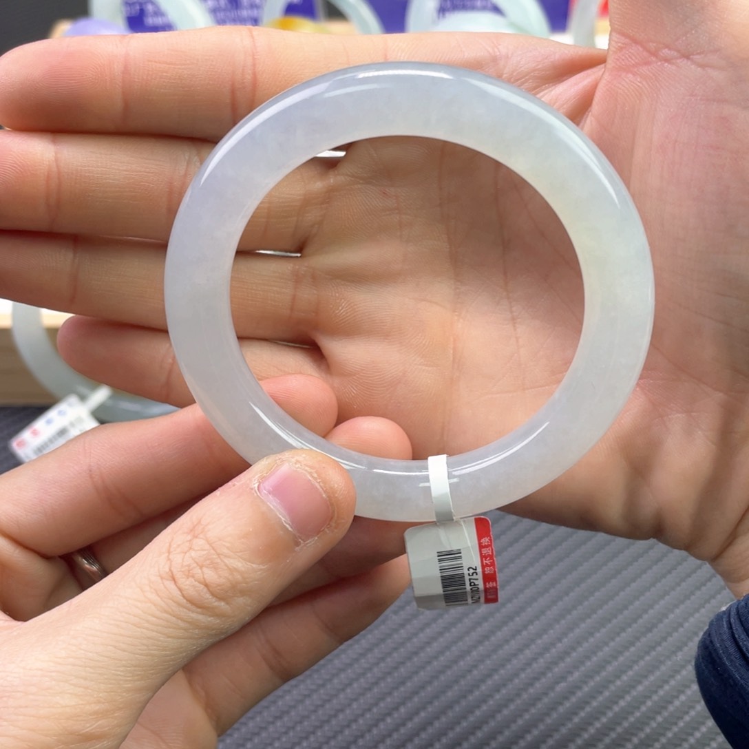 翡翠手镯未镶嵌天然缅甸a货翡翠手镯