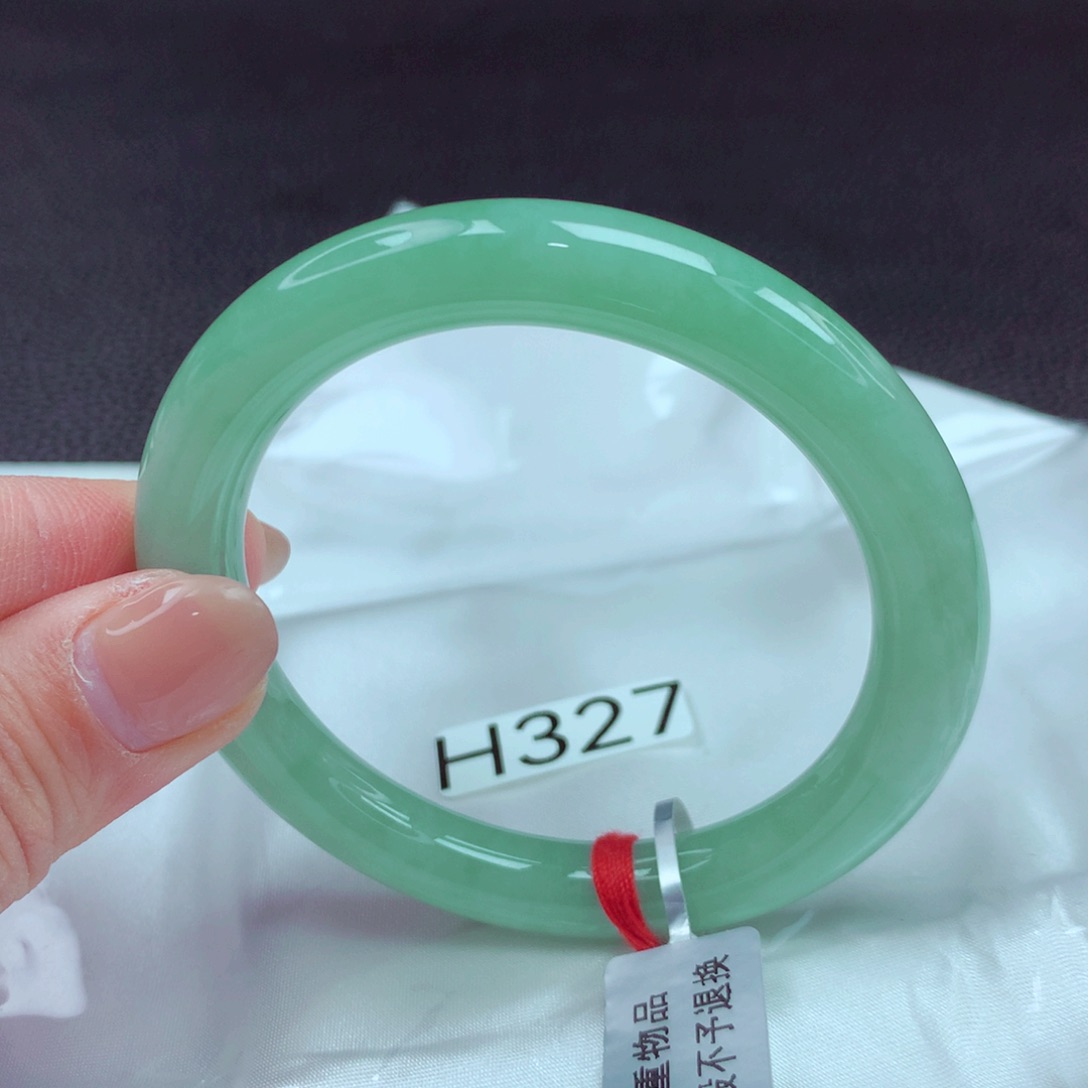 翡翠手镯未镶嵌手镯88